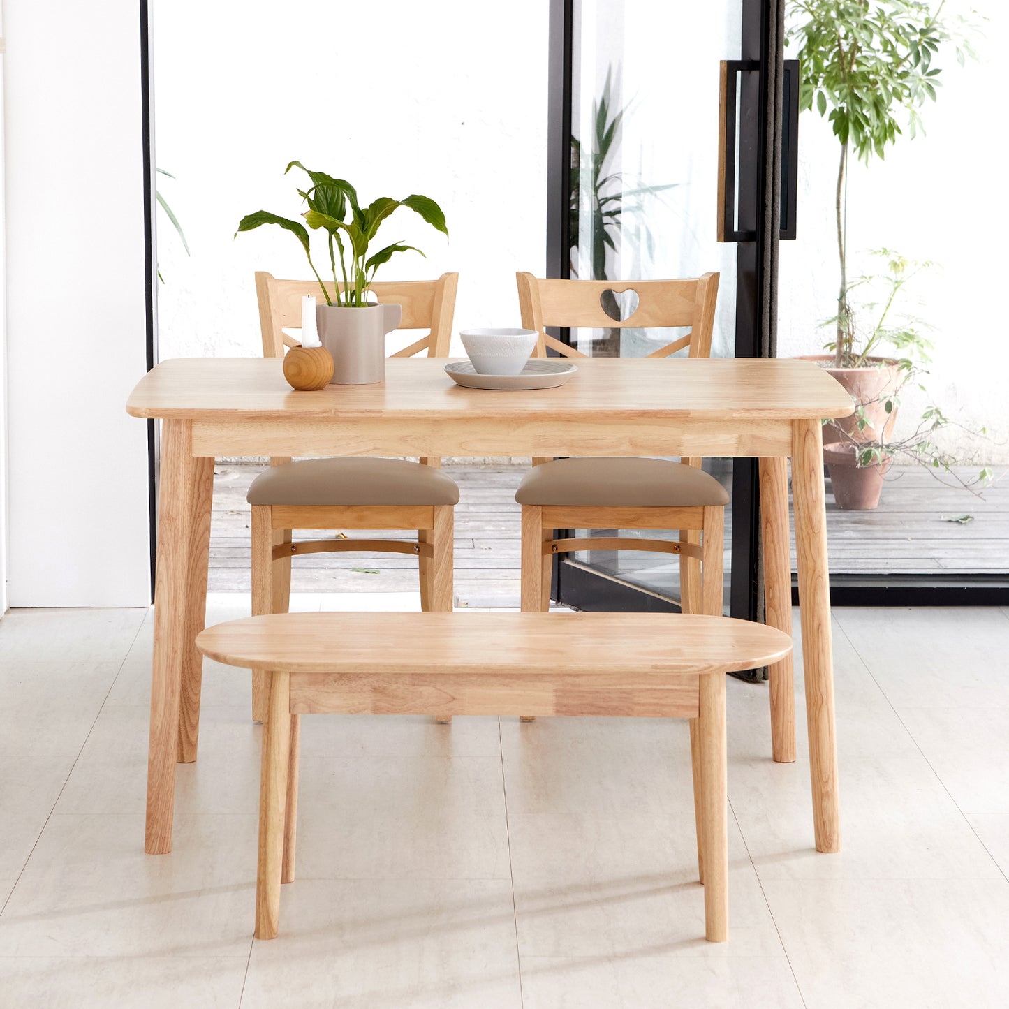Aslan 47" Dining Table