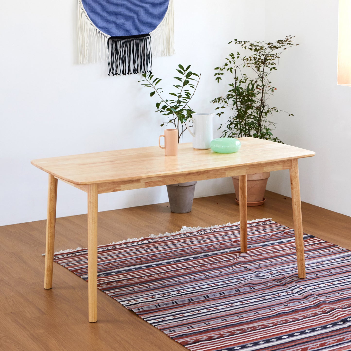 Aslan 59" Dining Table