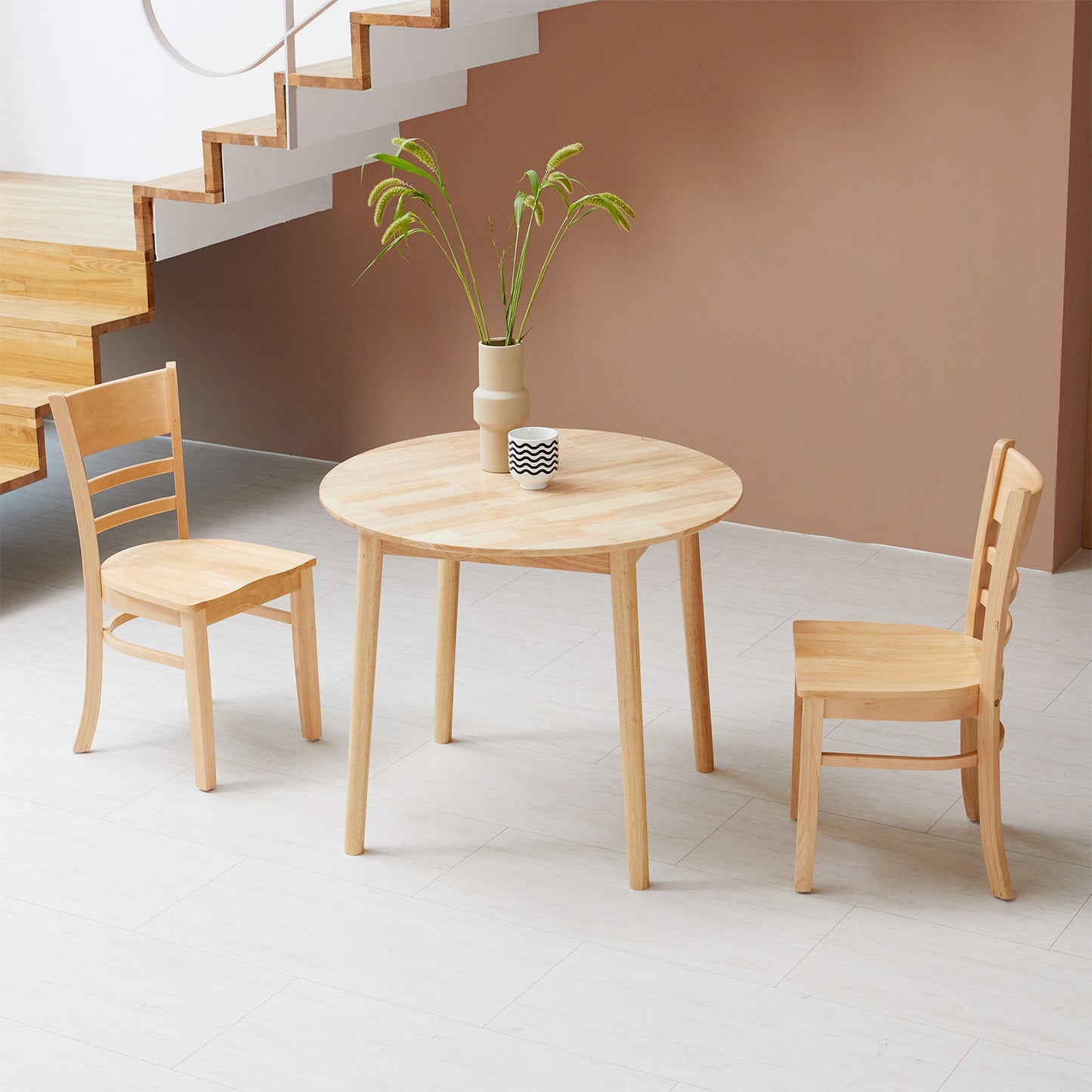 Aslan 35.4" Round Dining Table