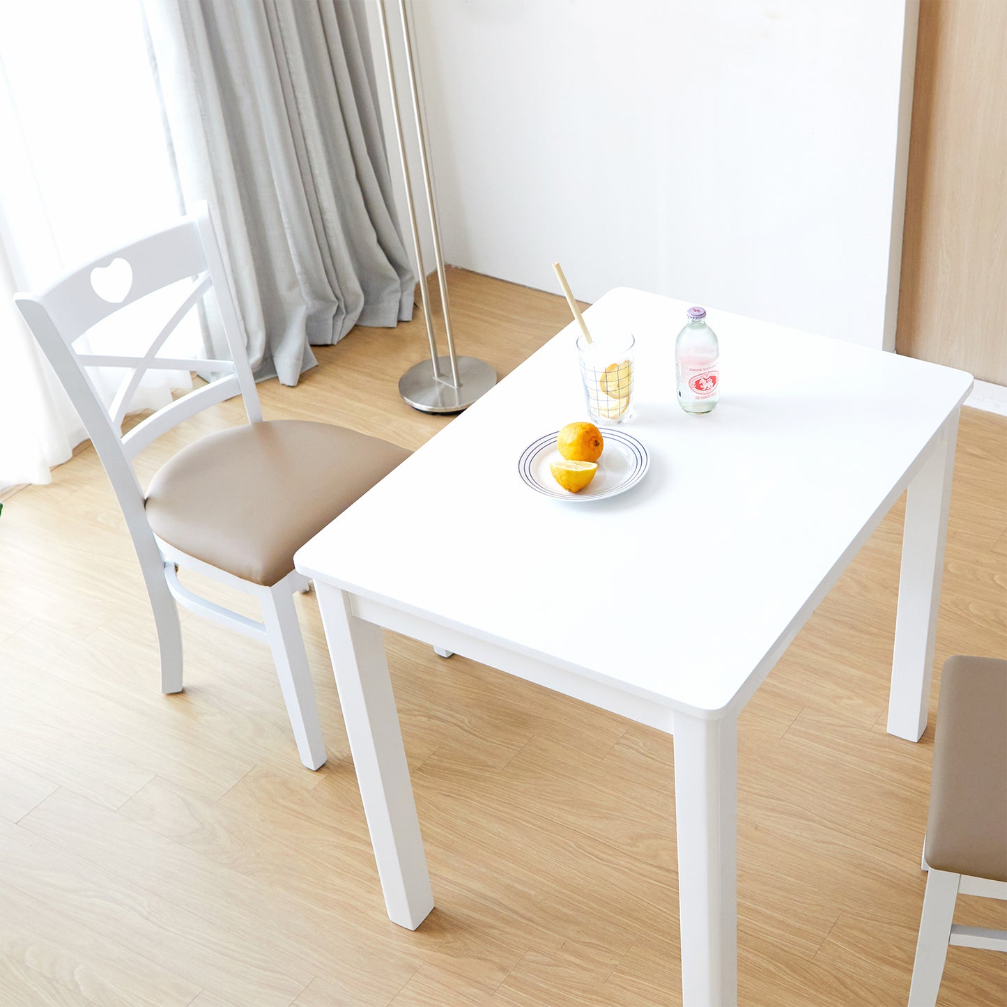 Cabin 33.5" Dining Table