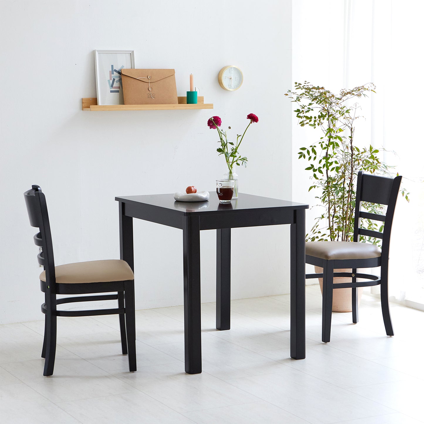 Cabin 33.5" Dining Table