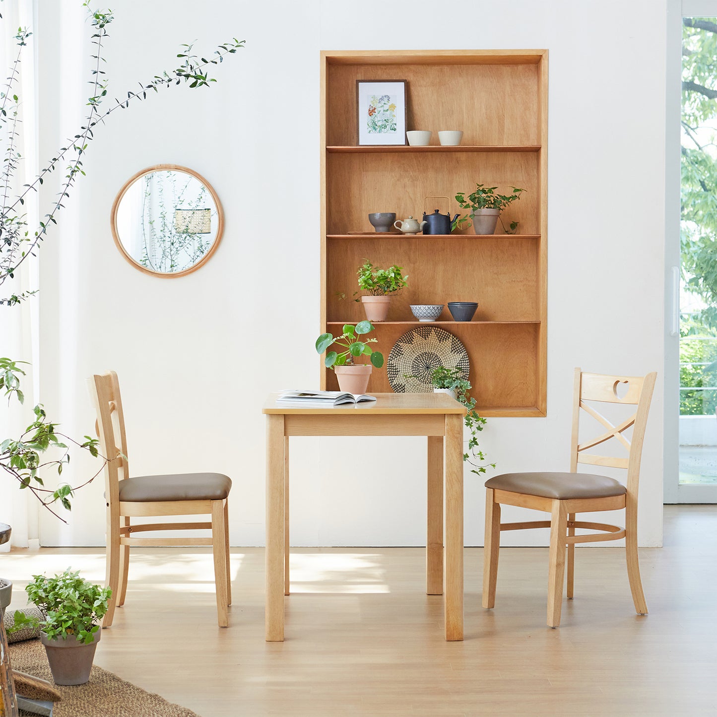 Cabin 33.5" Dining Table