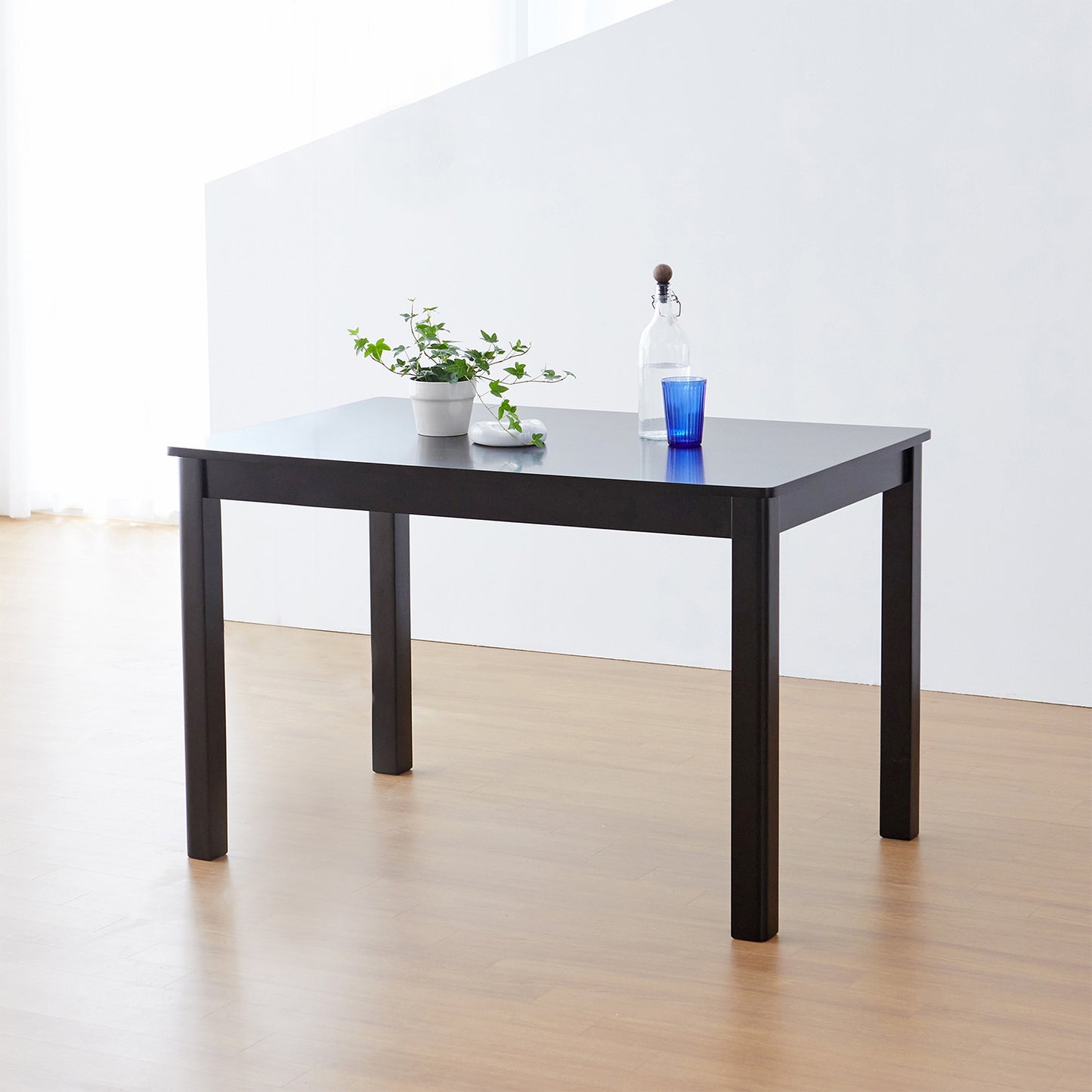 Cabin 45.3" Dining Table