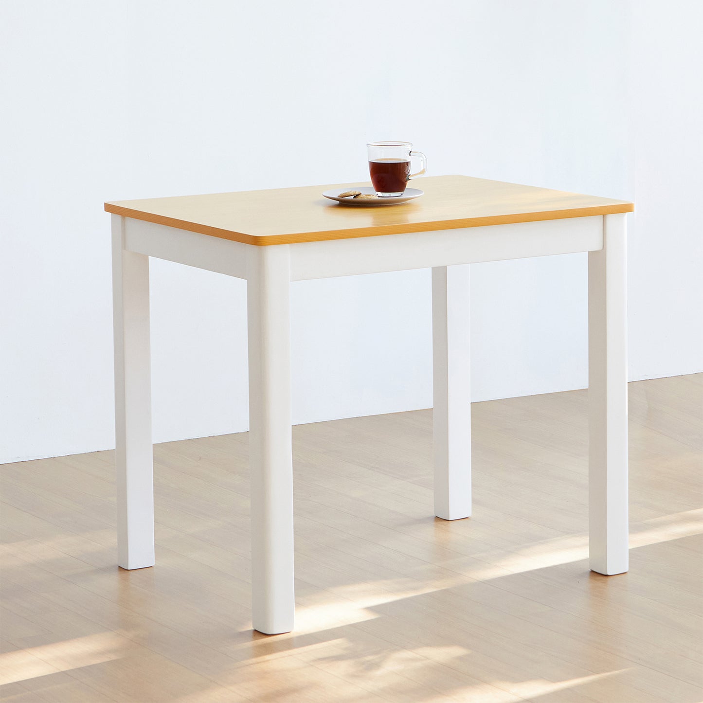 Cabin 33.5" Dining Table