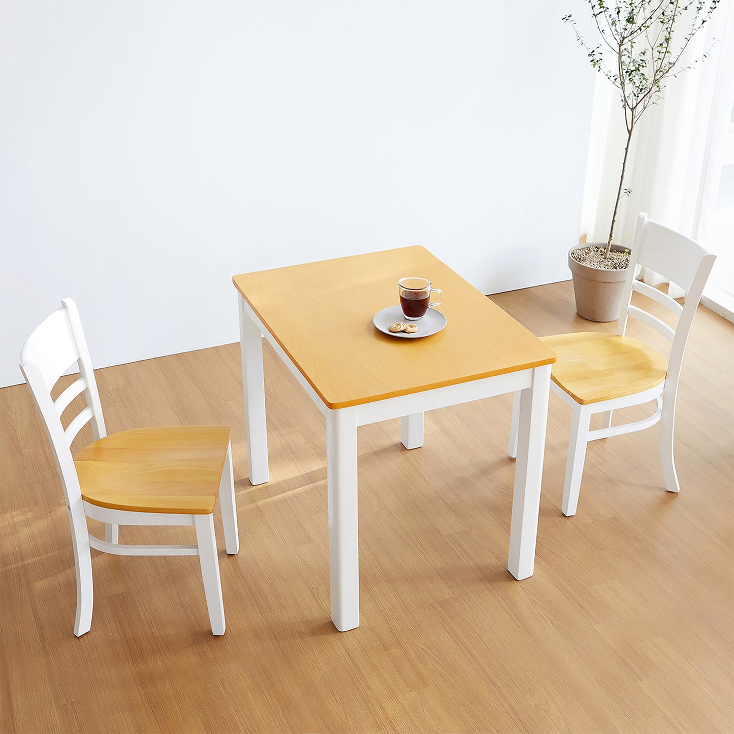 Cabin 33.5" Dining Table