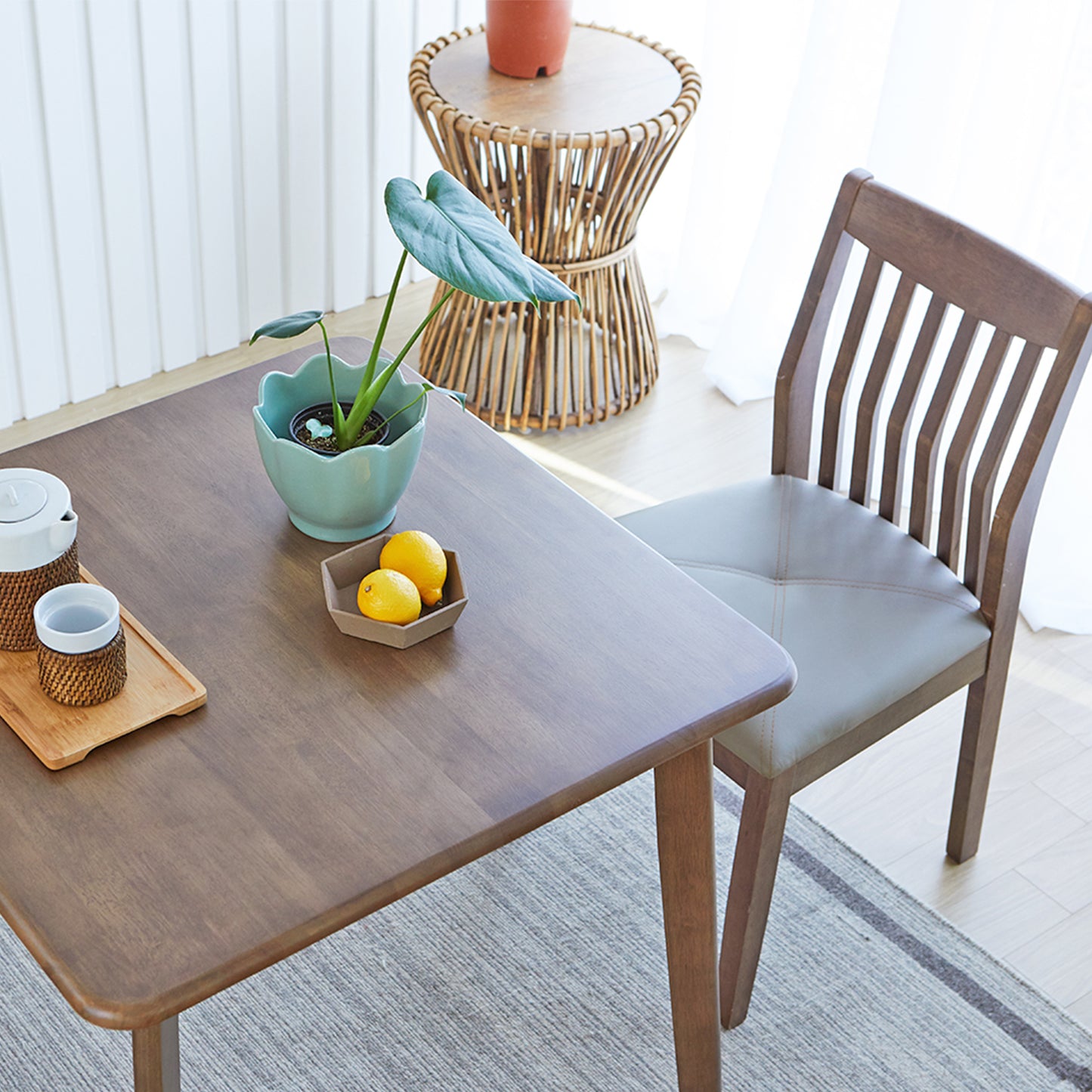 Canberra 27.6" Square Dining Table