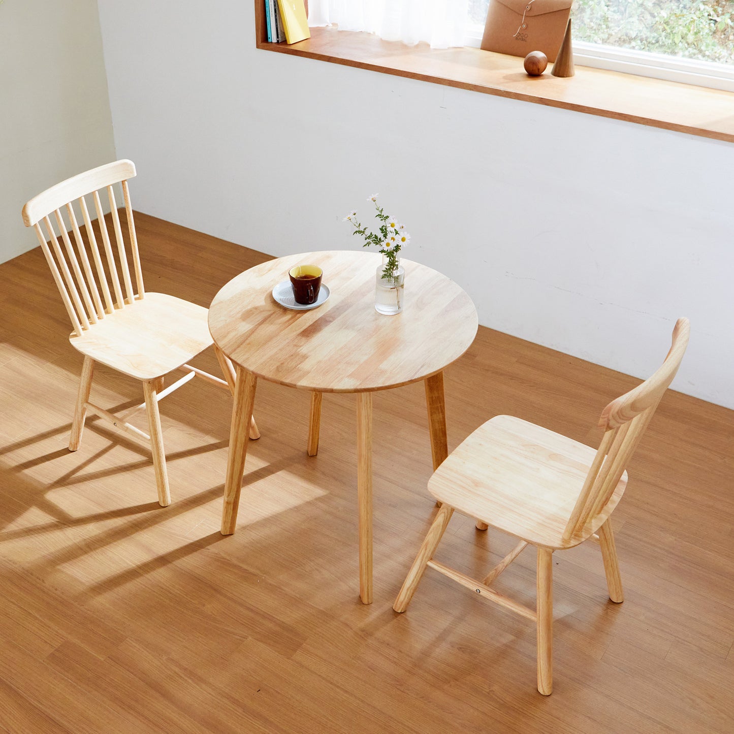 Canberra 27.6" Round Dining Table