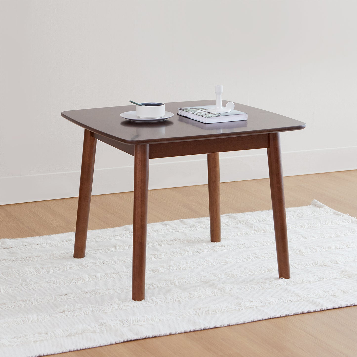Florence 29.5" Coffee Table